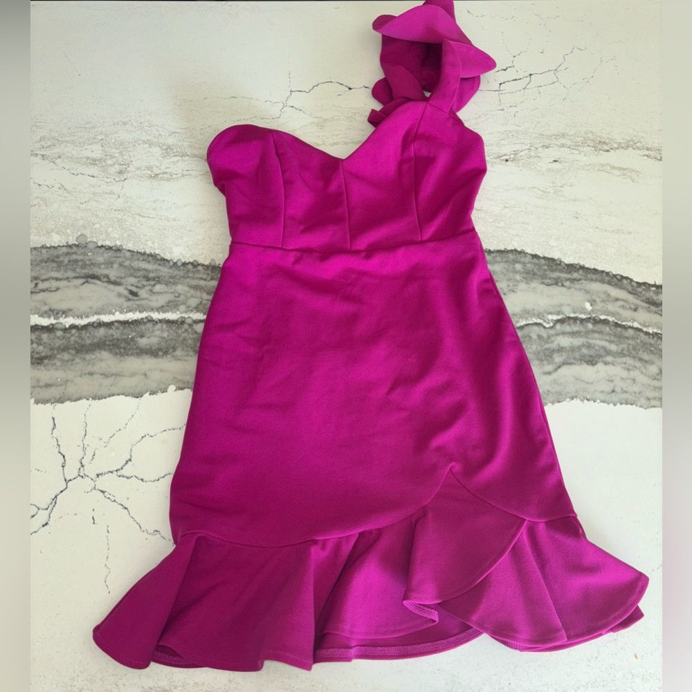 EUC Lulu’s size Small